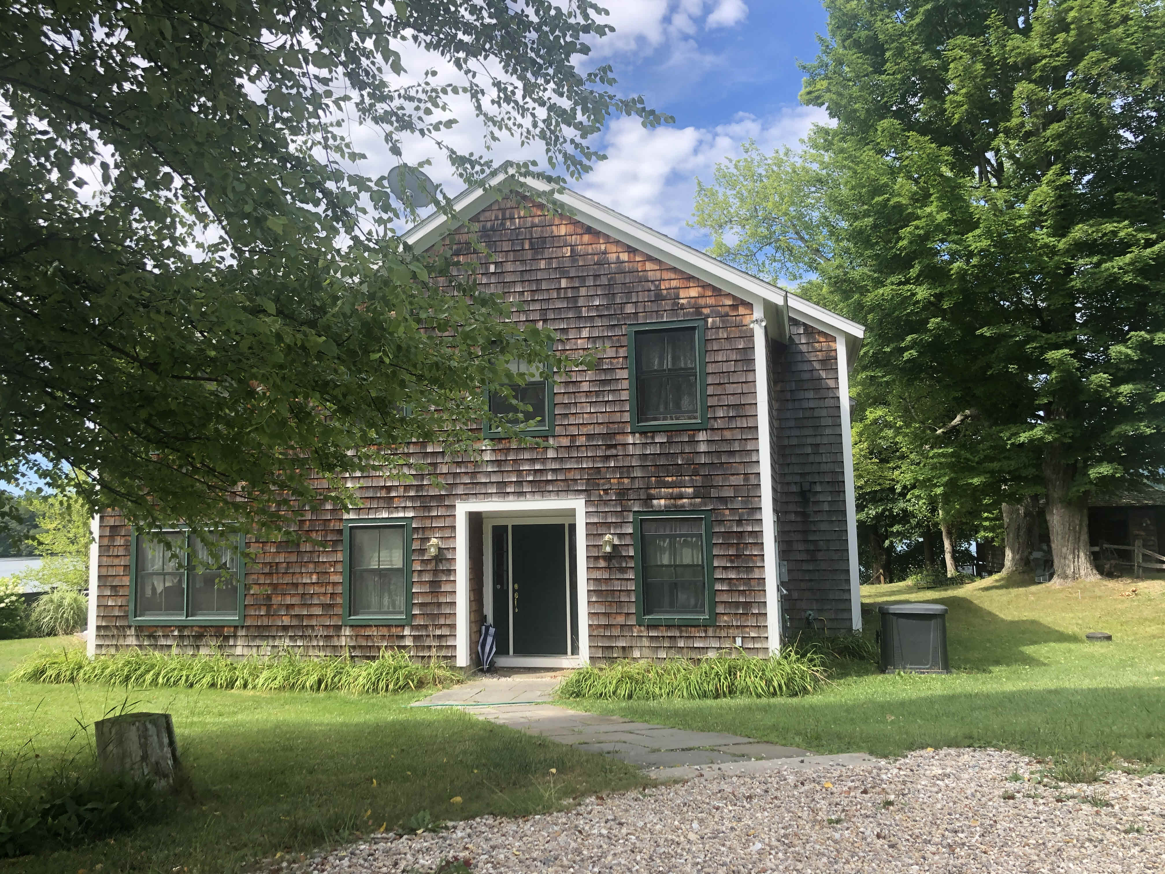 Building photograph for 276 TWIN LAKES ROAD